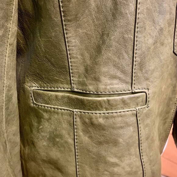 Danier Leather Jacket - Like New! - Picture 8 of 8